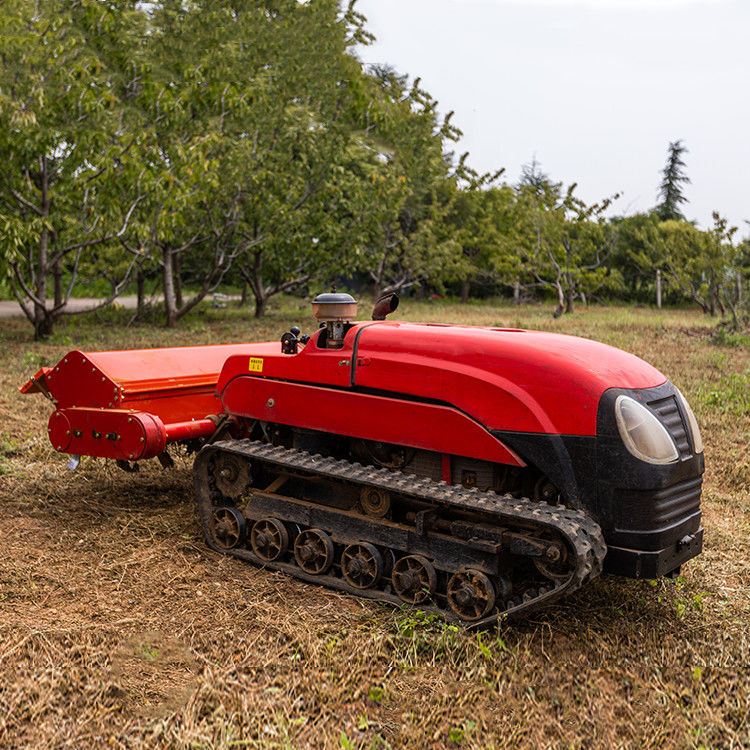 32HP 4WD Gear Drive Çiftlik Traktörü Kompakt Orchard Crawler Mini Traktör CE Sertifikalı