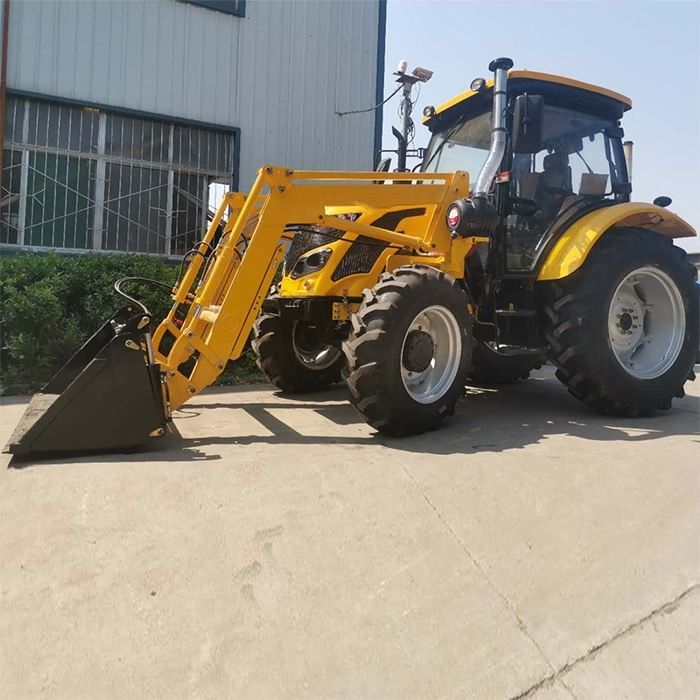 Yeni 2024 Gear Drive Çiftlik Traktoru 110HP 120HP Tekerlekli Traktor Gearbox ile
