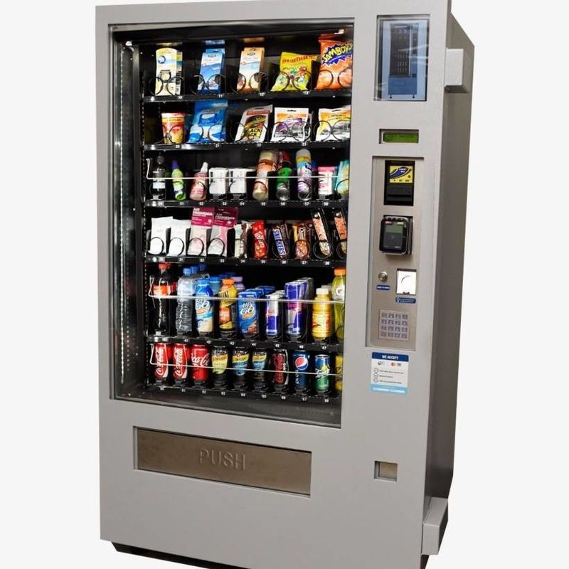 220V 50HZ soğuk içecek satma makinesi